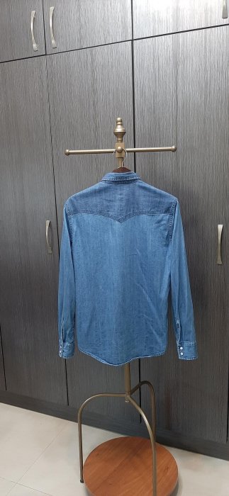 近新門市正品Levis Classic Western經典V型雙口袋藍色珍珠扣牛仔襯衫M