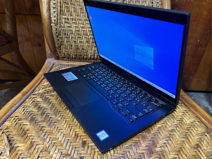 二手13吋戴爾觸控筆電 DELL  E7390  i5-8350U  M.2 SSD240GB   RAM 8G附電源供應器