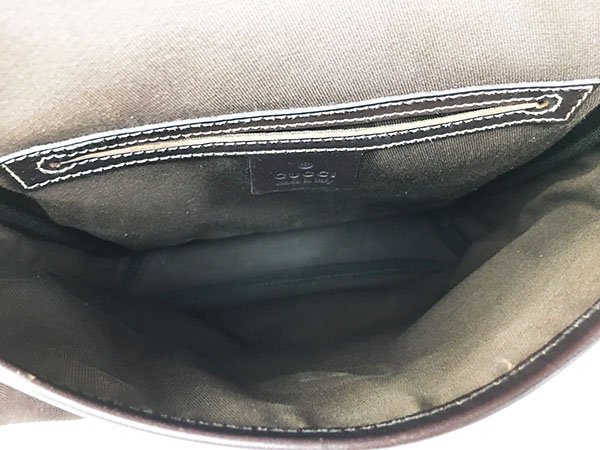 已售出＊奢華大道國際精品＊【G1538】GUCCI 咖啡色PVC掀蓋斜背扁包223666