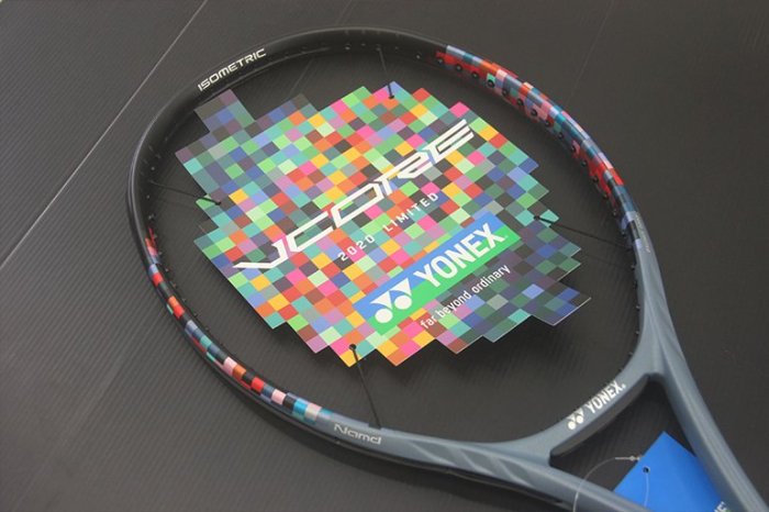 (台同運動活力館) YONEX VCORE 98 LTD【98"305g】【新次元碳素】【日本製】網球拍