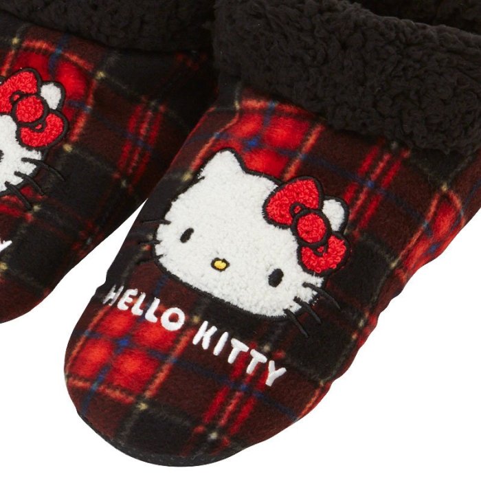 玫瑰默契＊日本限定HELLO KITTY Black黑格紋蘇格蘭系列～絨毛室內鞋