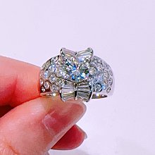 99994 大千典精品 秦老闆 流當品 天然鑽石戒指 圓鑽1.01克拉 T鑽設計 復古 效果好 放大 宴會 華麗