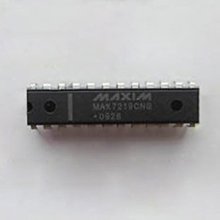 直插 MAX7219 PMIC - 顯示器驅動器 LED驅動器 8位  DIP-24 (1個一拍)  [54362]