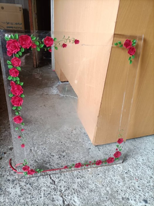 【銓芳家具】玫瑰花邊壓克力相框(50×60cm) 玫瑰花藤透明壓克力板 居家裝飾 牆面背景 道具拍攝 電影佈置