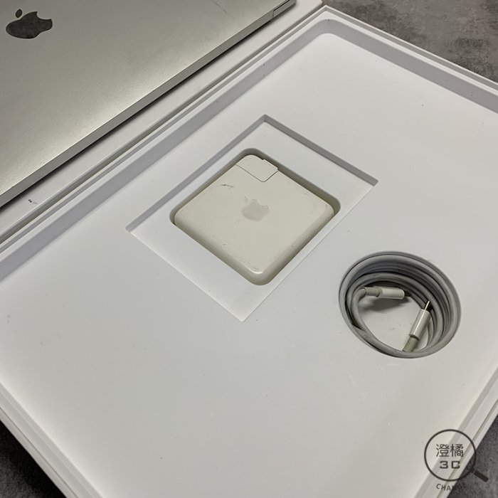 『澄橘』Macbook Pro 15吋 2016 i7 2.6/16G/256GB 瑕疵機 銀《二手 中古》B02132