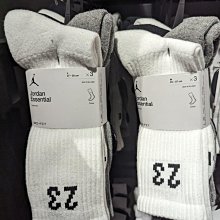 南????2024 3月 NIKE Jordan Essentials 運動襪 中筒襪 三雙入 黑白灰 DA5718-911