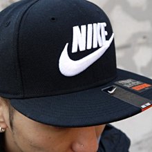 南◇現  NIKE 電繡  snapback 棒球帽  帽子 SWOOSH 勾勾 黑白 584169-010