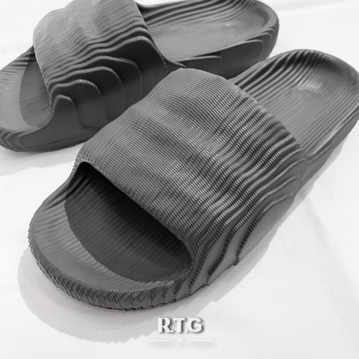 【RTG】ADIDAS OG ADILETTE 22 拖鞋 深灰色 3D 未來感 小YEEZY 男女鞋 HP6522