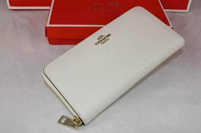 【Woodbury Outlet Coach 旗艦館】COACH 52372 新款防刮真皮女長夾手拿包 附購證 美國代購