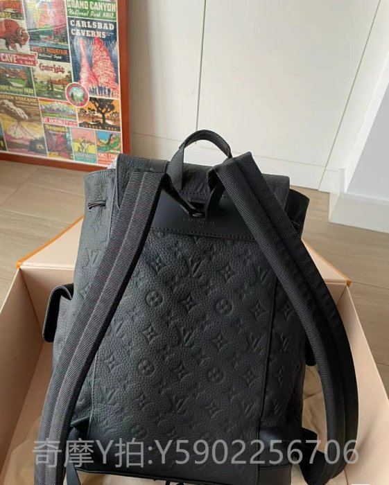 二手真品 LV  M20899路易威登 CHRISTOPHER PM 黑色壓紋男士 雙肩包 後背包 背包 現貨