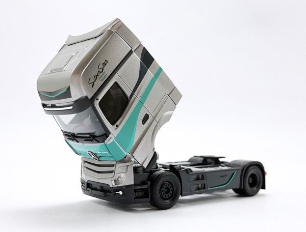 【秉田屋】現貨 Herpa Mercedes Benz 賓士 Actros Gigaspace 卡車 銀 1/87