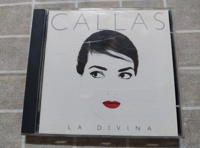 【鳳姐嚴選二手】EMI CLASSICS：Callas 卡拉絲 - La Divina  歌劇女神 1 (側標)