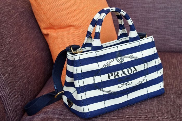 Prada B2439B Canvas Tote 小型條紋單寧托特包 深藍