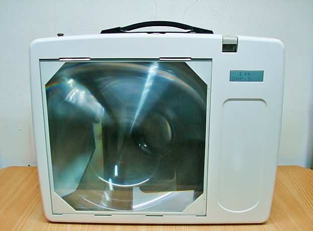 小劉二手家電】日本製EIKI透明片投影機,OHP-3200型,300W,24V,打光,剪影 ...