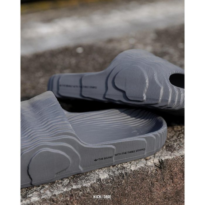 ADIDAS ADILETTE 22 SLIDES 鐵灰色 波紋 防水拖鞋 男女鞋【HP6522】yeezy平民版