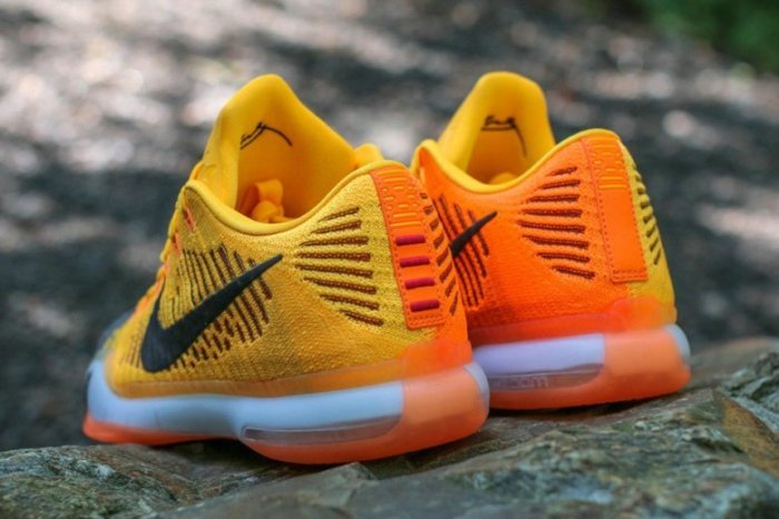 Kobe shoes 218 sales low cut