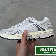 南🔥2024 3月 NIKE Zoom Vomero 5 慢跑 網布 透氣 緩震 抓地 男款 淺灰 HF0731-007