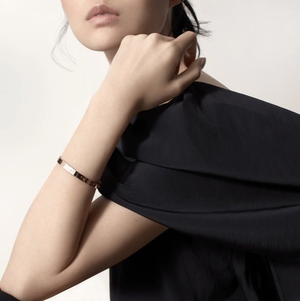 【NA She.歐美精品進口服飾名品】Cartier 卡地亞LOVE系列無鑽款新版螺絲18K玫瑰金手鐲手環#19號 LOVE BRACELET B6067417