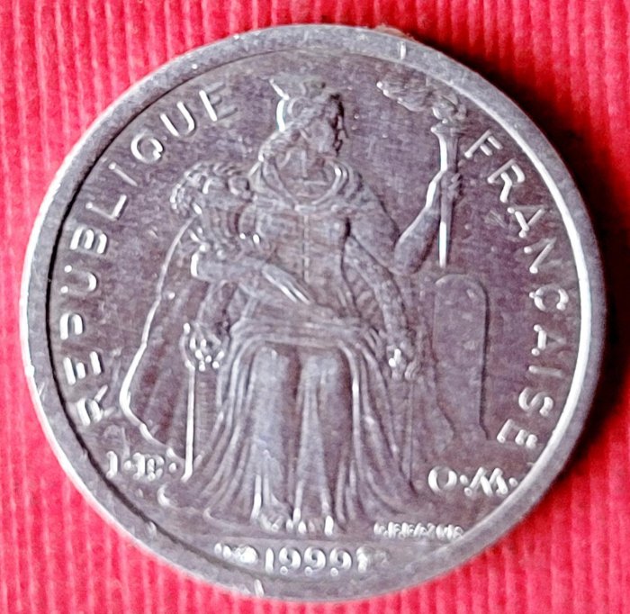 325FRANCAISE 1999年（1 POLYNESIE)錢幣乙枚（保真，美品）。
