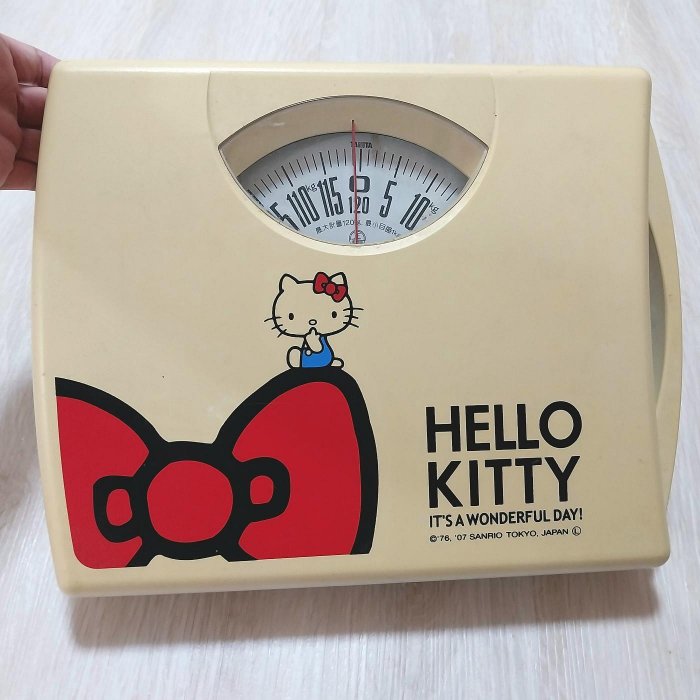 二手2007年Hello Kitty 體重機 黃舊歷史悠久高標勿入
