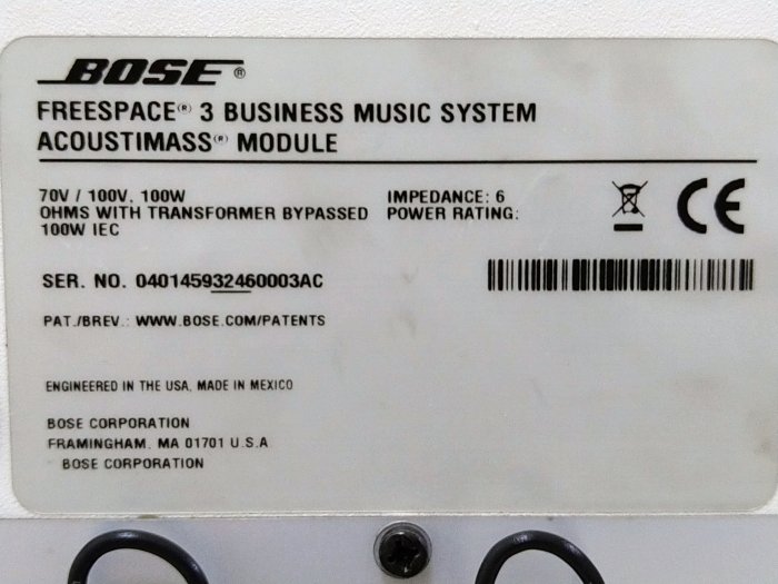 BOSE FreeSpace 3 Series I Acoustimass 低音箱含四顆立方體衛星音箱一套