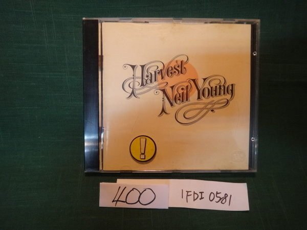 【愛悅二手書坊 CD-A5B】NEIL YOUNG HARVEST