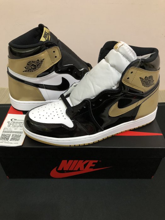 極品釋出@超限量NIKE AIR JORDAN 1 RETRO HIGH OG NRG 黑金鴛鴦黃金