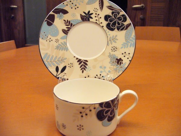 日本製 NARUMI(鳴海)  Floral Paradies系列骨瓷杯組（米色） 1客/2pcs