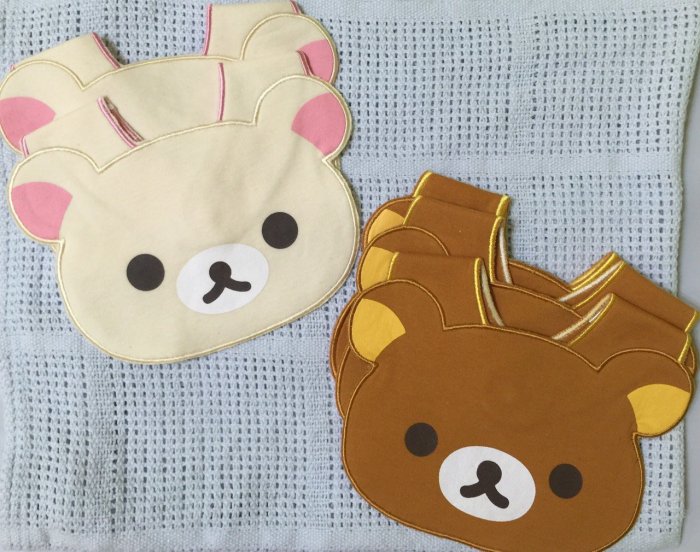 現貨五件 日本Rilakkuma 拉拉熊 彌月禮純棉口水巾 另售包屁衣 防水圍兜兜 有機棉紗布巾 不繡鋼零食杯 四合扣