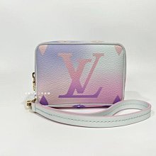 遠麗精品(桃園店) C1045 LV WAPITY 藍紫漸層方盒零錢包 M81339