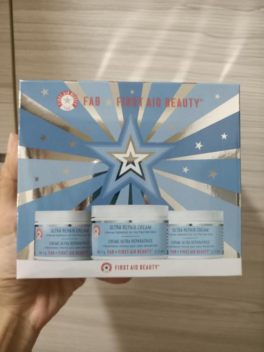 全新現貨【FIRST AID BEAUTY】美國FAB sos燕麥保濕霜  強效修護保濕慕斯霜  56.7克*3入組，期限2024/10