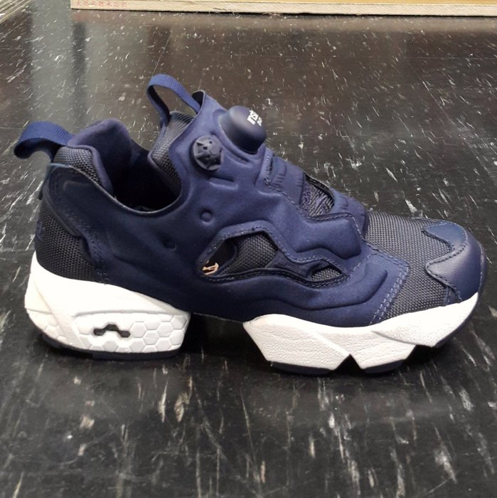 Reebok INSTA PUMP FURY OG V65752 藍色白色深藍藍魂充氣慢跑