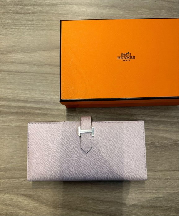 全新品 愛馬仕全配 美國購買證明 Hermes bearn wallet 超美Bearn 實用經典 粉色 夢幻紫 新色 女款 長夾 薄款皮夾 現貨