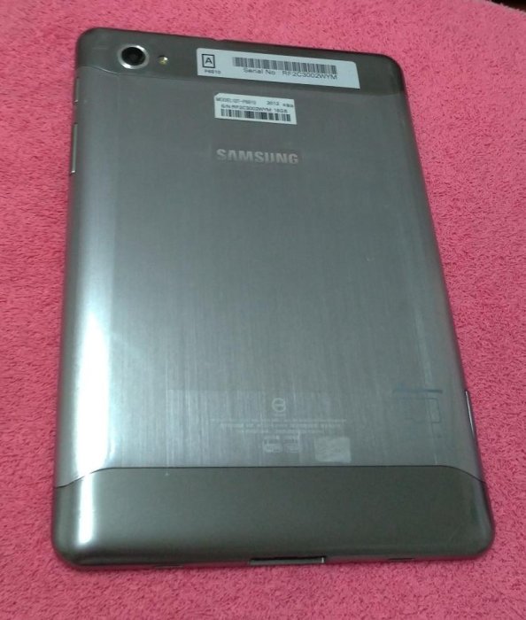 三星 8吋 GALAXY 
Tab 7.7 銀色平板
型號：GT- P6810

二手 外觀 九成五新
使用功能正常
已過原廠保固期