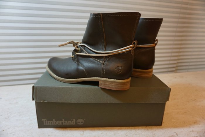 Timberland皮革短靴 24.5/38.5號