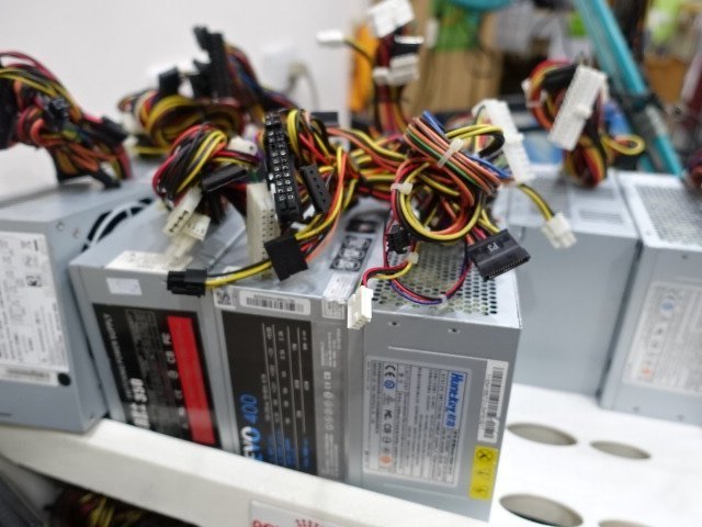 [創技電腦] 各大廠牌 POWER 400W 二手電源供應器  台中實體店面 + 網路同時銷售