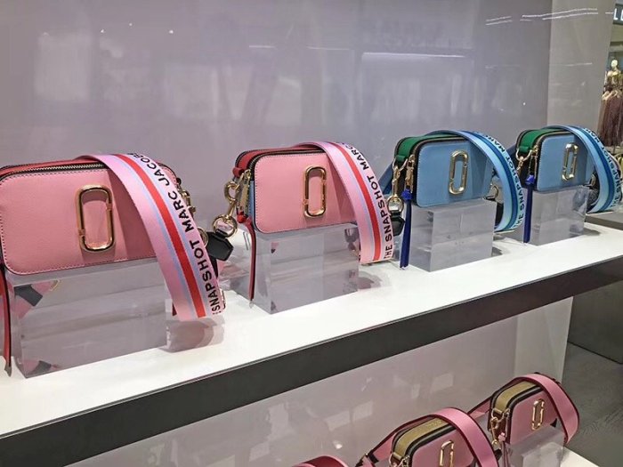 ╭☆包媽子店☆MARC JACOBS Snapshot 2019 新色復古小方包相機包~((NEW BAGS))