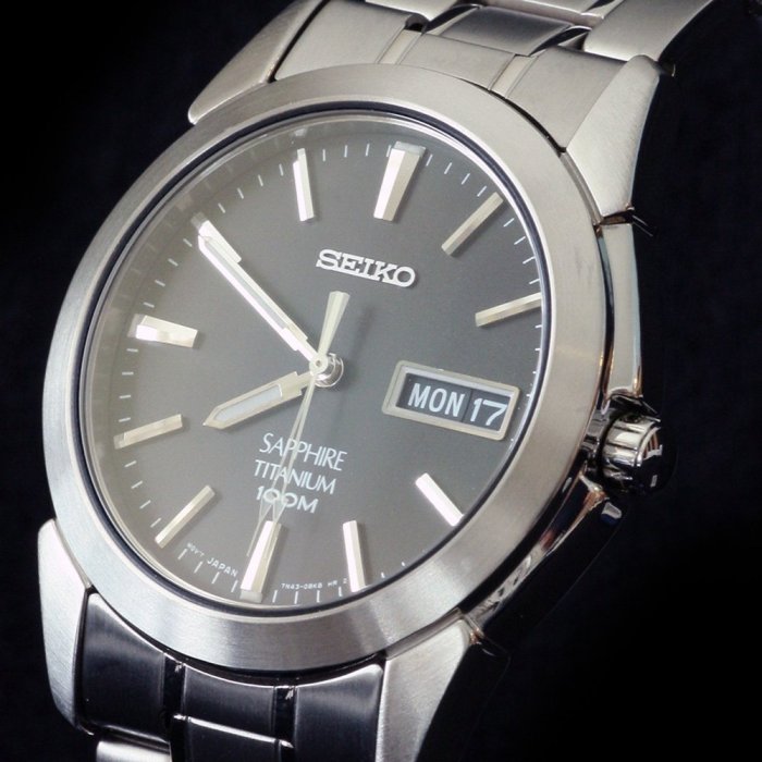 SEIKO WATCH 日本精工藍寶石鏡面鐵灰武士面盤超輕鈦金屬時尚鋼帶腕錶 型號：SGG731P1【神梭鐘錶】