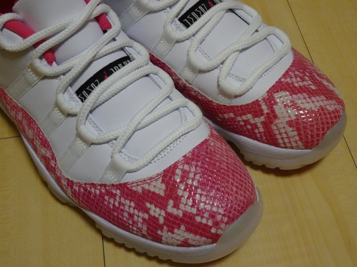 Womens air jordan sales 11 retro pink