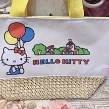 ♥小花花日本精品♥HelloKitty黃色/藍色藤編包造型外出包 手提包 便當袋~8