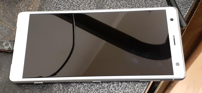 經典旗艦 SONY Xperia XZ2 (H8296) 64G 1900萬畫素 S845 5.7吋 只有測試可開機有聲音 狀況: 無畫面 其餘不知