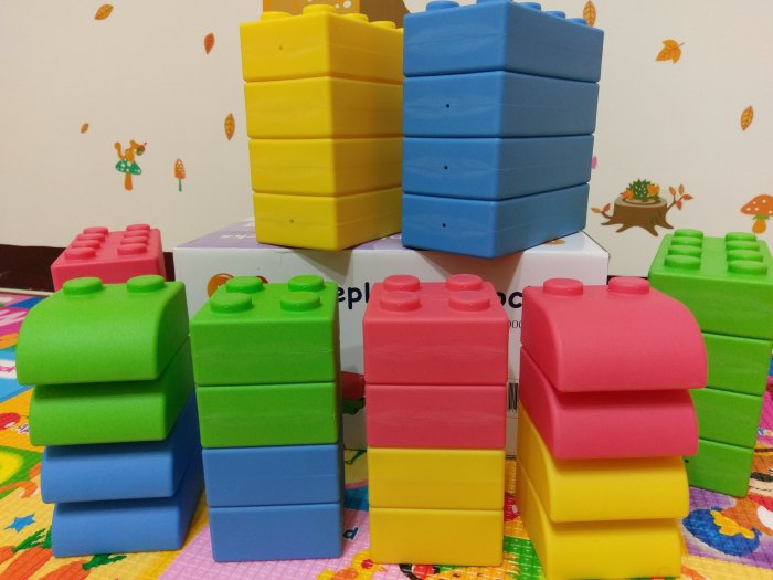 [二手] 童心園 Weplay Q-Blocks 巧巧大積木-家庭組 嬰兒寶寶 安全軟積木 益智玩具 (32入)