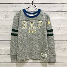 Maple麋鹿小舖 美國購買 童裝品牌GAP KIDS  男童灰色電繡貼布字母長T＊ ( 現貨S(6/7)號 )