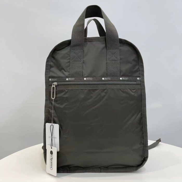 【MOMO全球購】Lesportsac 力士包 NEW新品輕便系列雙肩包休閑手提電腦背包2297純色