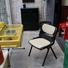 【覓得-直購】〔義大利80s塑料工作椅〕老件 舊貨 學生椅 塑料椅 太空 收藏 書桌椅 space mod vintage 70s