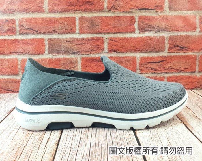 【琪琪的店】SKECHERS 男款 GO WALK 5 套入款 半拖鞋 踩後跟 休閒鞋 健走鞋 55523CHAR 灰