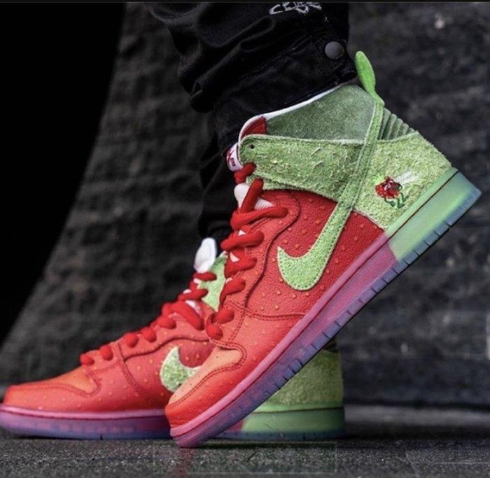 Nike Dunk High SB Strawberry Cough 高幫 草莓紅 板鞋 CW7093-600 男女款