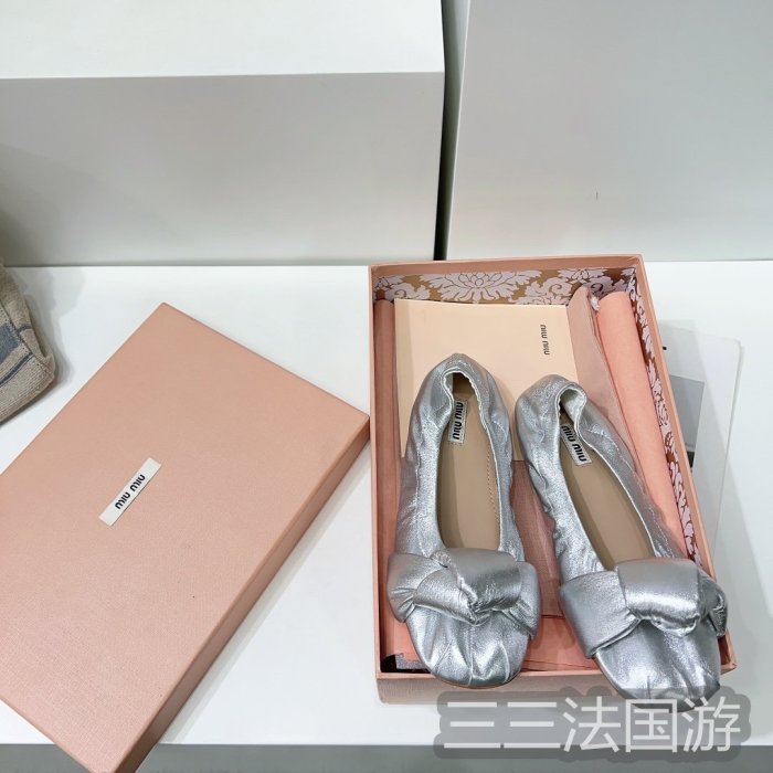 Miumiu繆繆2023新款芭蕾舞鞋蝴蝶結圓頭平底鞋單鞋懶人鞋奶奶鞋