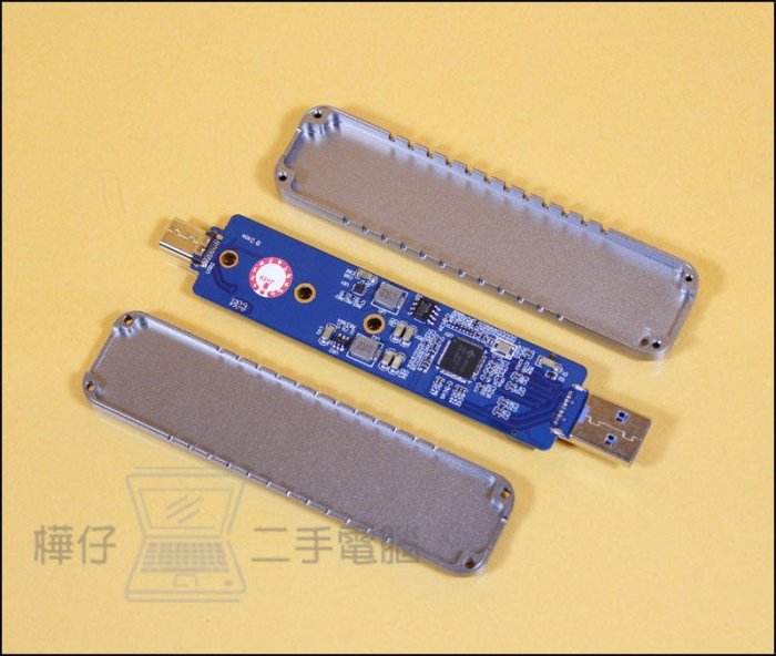 【樺仔3C】USB3.1 M.2 NVMe PCI-E SSD 雙頭直插硬碟外接盒 TYPE-A TYPE-C 兩用