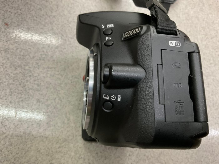 [保固一年]【高雄明豐] 公司貨 95新 Nikon D5500  便宜賣D7500 D5600 [B0355]